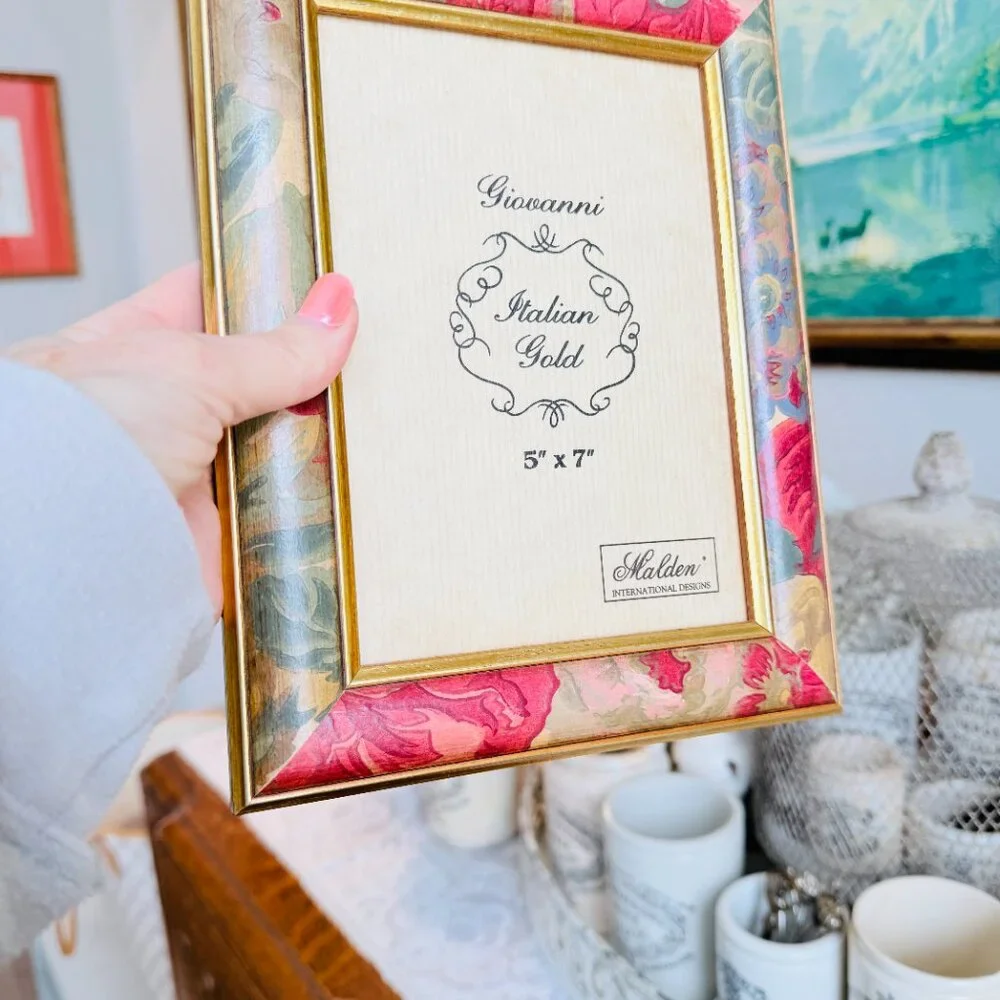 Vintage Giovani Italian Gold Hand Painted Frame